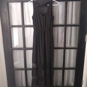 Dee & Rae Black Maxi dress with lace and keyhole